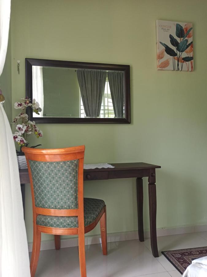 Darney'S Homestay Kg Bangau Tanjung Темерлох Экстерьер фото