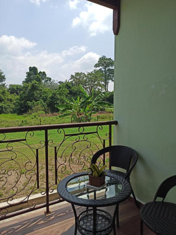 Darney'S Homestay Kg Bangau Tanjung Темерлох Экстерьер фото
