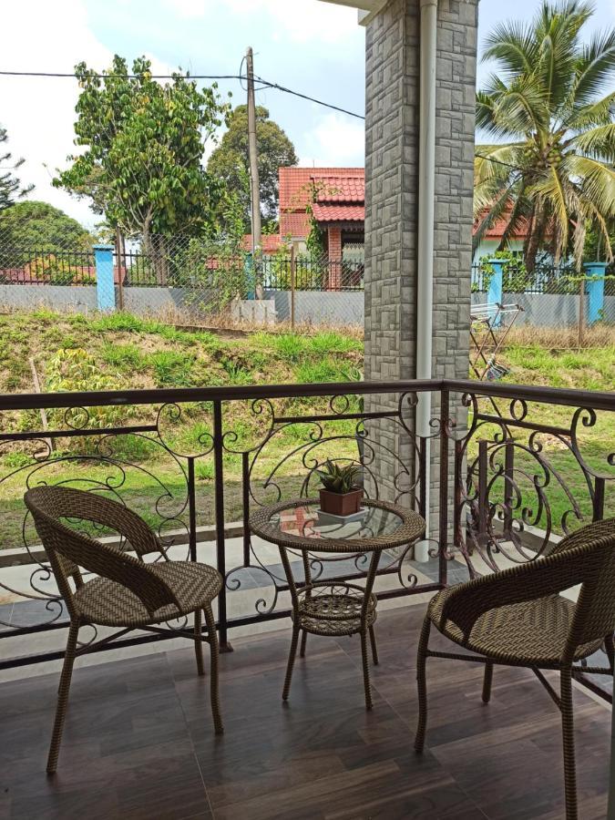 Darney'S Homestay Kg Bangau Tanjung Темерлох Экстерьер фото