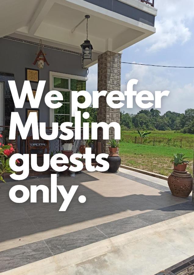 Darney'S Homestay Kg Bangau Tanjung Темерлох Экстерьер фото